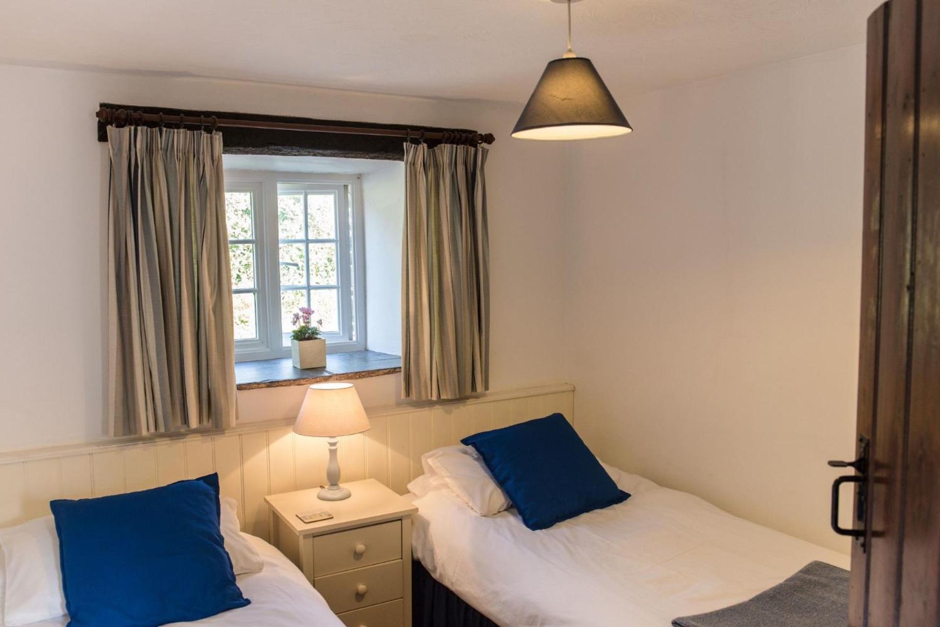 The Stables Villa Hartland Bagian luar foto